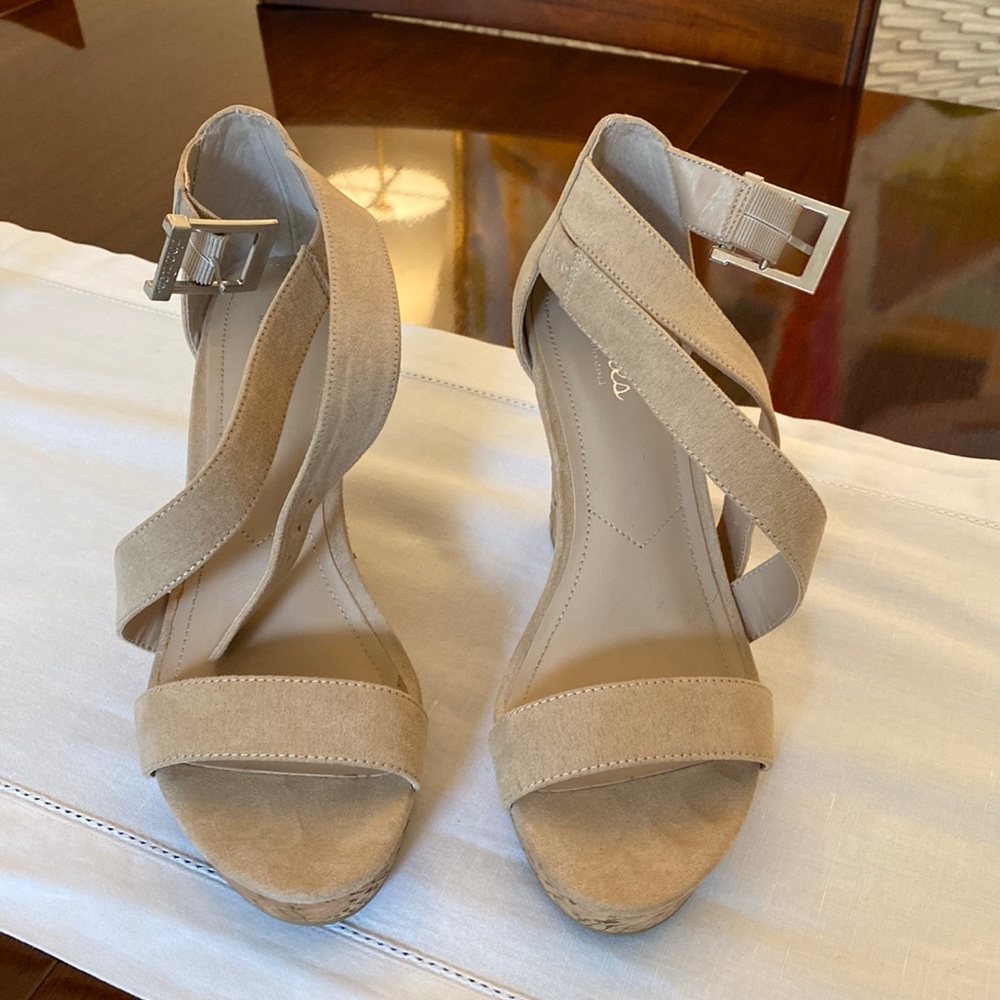 Charles David Wedge Sandals